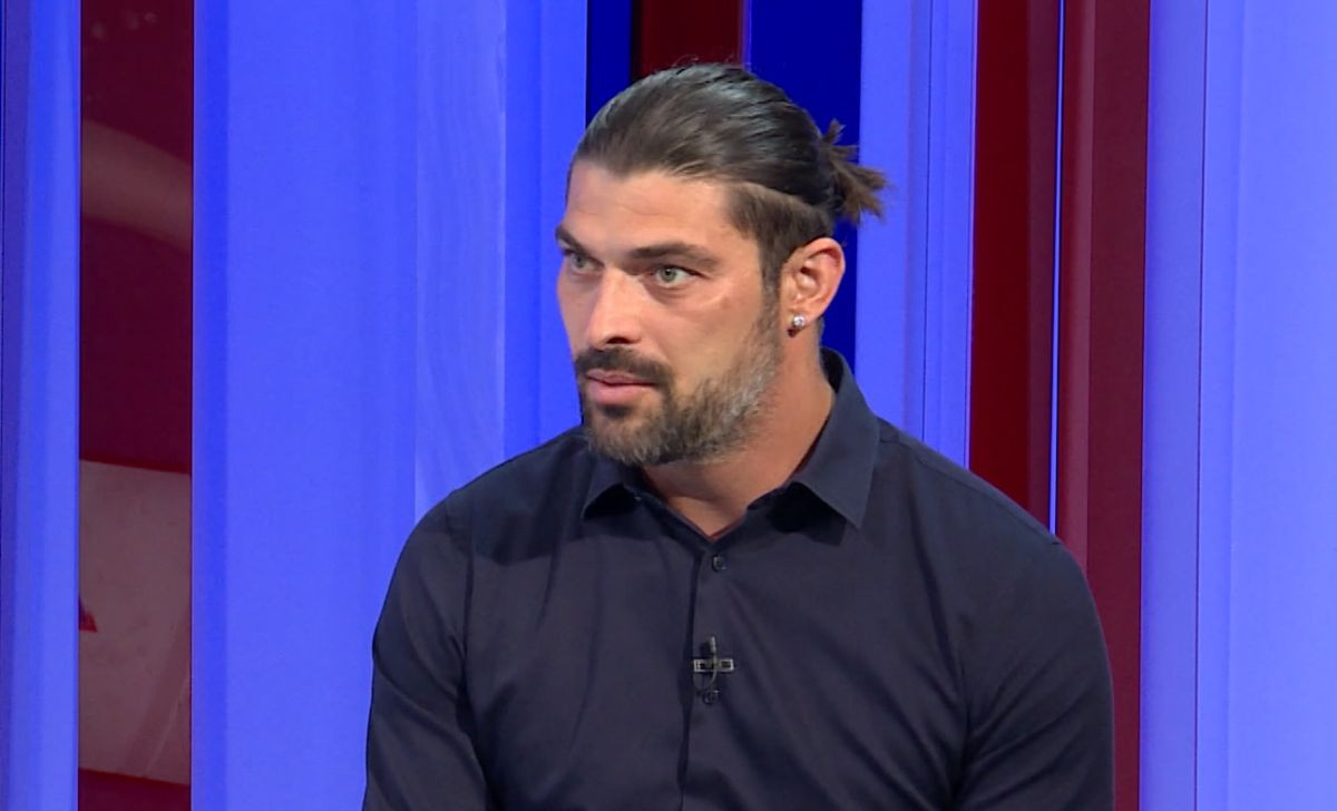 Andy Bara i Dinamo na ozbiljnom udaru! Legenda ih ne štedi: "Nadam se da će pročitati ovo" Andy Bara i Dinamo na ozbiljnom udaru! Legenda ih ne štedi: "Nadam se da će pročitati ovo"