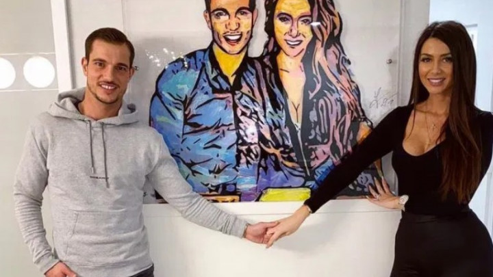 Napravio transfer života, ali je pao u drugi plan zbog zgodne supruge