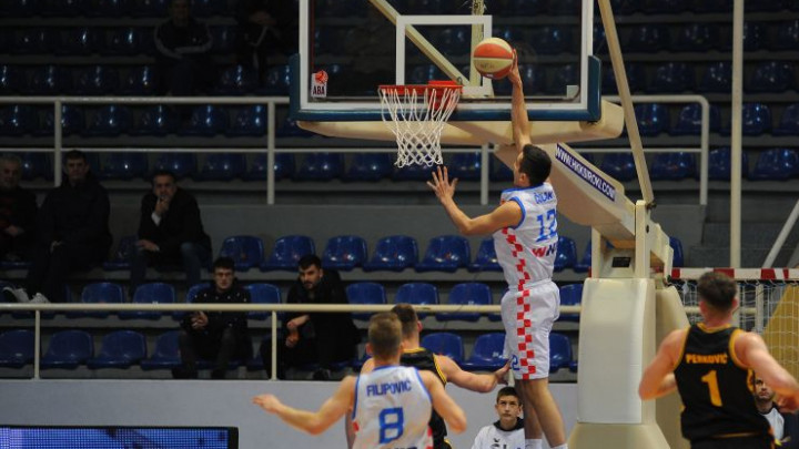 HKK Široki razbio Split na Pecari