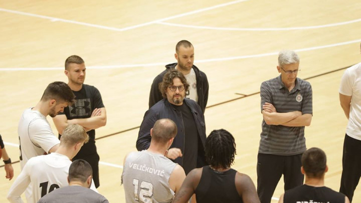 Andrea Trinchieri održao prvi trening s KK Partizan nakon dva mjeseca