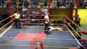 Stravične scene u ringu: Borac umro tokom borbe