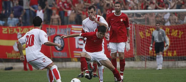 Red Army osuđuje skrnavljenje spomenika