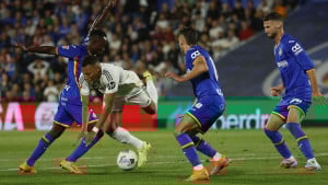 Real se patio sa hrabrim Getafeom, ali na kraju su iskoristili dva igrača više na terenu