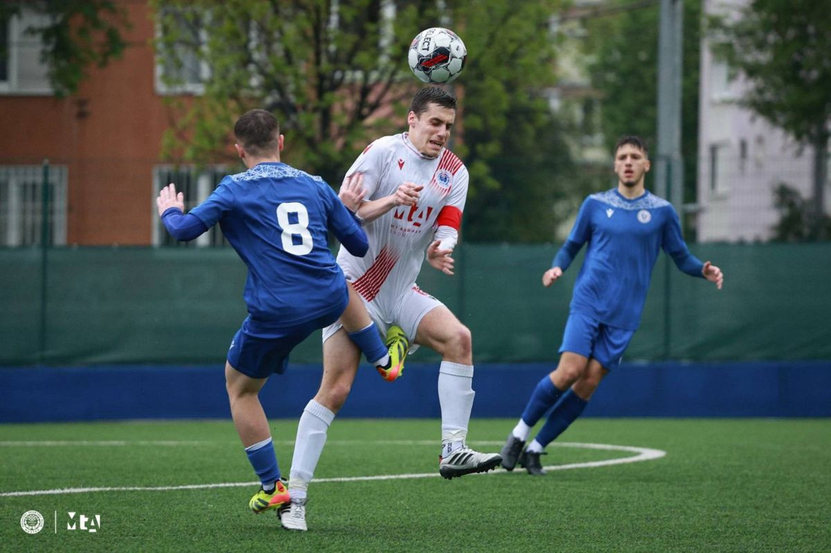 Zrinjski ponizio Željezničar usred Sarajeva i pet kola prije kraja došao do titule Zrinjski ponizio Željezničar usred Sarajeva i pet kola prije kraja došao do titule