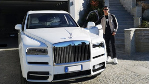 Zavirite u Ronaldovu garažu: Lako će preboljeti Bugattija kraj ovakvih "zvijeri"