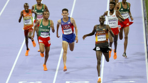 Novi olimpijski rekord: Cheptegei prvi prošao kroz cilj nakon 10.000 metara!