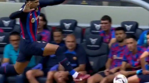 Niko ne pokazuje poštovanje prema Barceloni kao Araujo, a to je i jučer svima dokazao