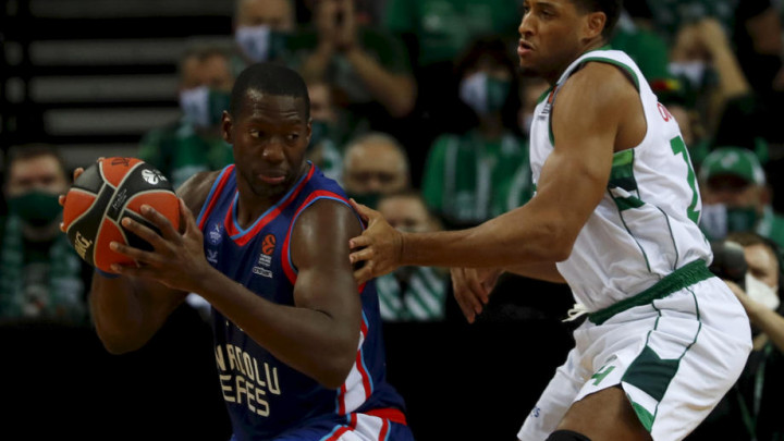 Anadolu Efes bez Bryanta Dunstona sljedećih mjesec dana