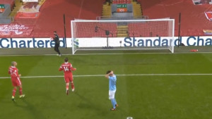 Gundoganova bruka sa penala na Anfieldu
