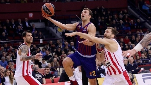 Barcelona nakon drame slavila protiv Efesa