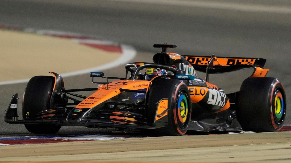 Bahrein dobio novog kralja – i zove se Oscar Piastri! Bahrein dobio novog kralja – i zove se Oscar Piastri!