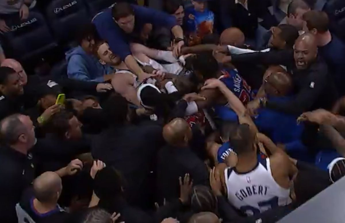NBA ima problem, a to je franšiza iz Detroita: Pistonsi u stilu "Bad Boysa" napravili haos! NBA ima problem, a to je franšiza iz Detroita: Pistonsi u stilu "Bad Boysa" napravili haos!