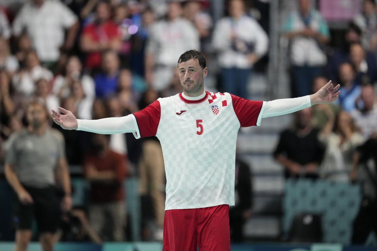 Šokirani Duvnjak stao pred novinare i bolnom istinom bacio kompletnu Hrvatsku u razmišljanje Šokirani Duvnjak stao pred novinare i bolnom istinom bacio kompletnu Hrvatsku u razmišljanje