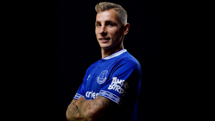 Digne potpisao petogodišnji ugovor s Evertonom