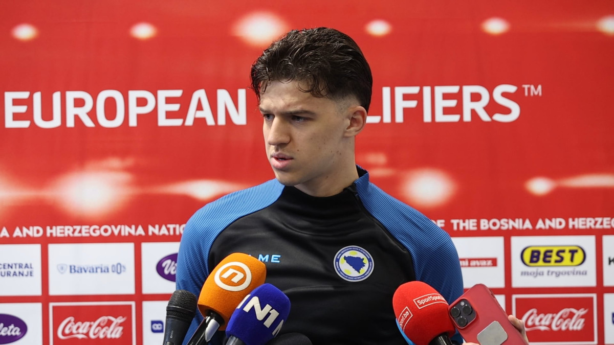 Tarik Muharemović na prvom danu okupljanja: "Cilj je da ostvarimo san, a to je plasman na prvenstvo" Tarik Muharemović na prvom danu okupljanja: "Cilj je da ostvarimo san, a to je plasman na prvenstvo"