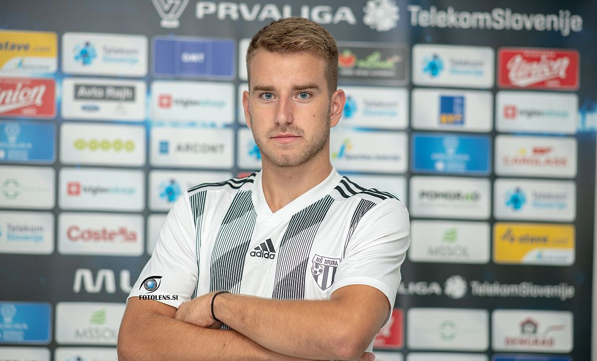 Mladi bh. fudbaler napravio transfer iz Premijer lige BiH u šampionat Slovenije Mladi bh. fudbaler napravio transfer iz Premijer lige BiH u šampionat Slovenije