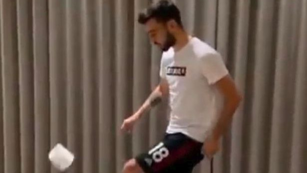 Potrebna vam je smo rolna toalet papira: Bruno Fernandes pokrenuo izazov koji je postao hit