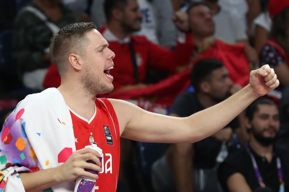 Štimac ponovo udario na režim i to zbog Partizana: "Kao veliki Zvezdaš želim da vas..." Štimac ponovo udario na režim i to zbog Partizana: "Kao veliki Zvezdaš želim da vas..."