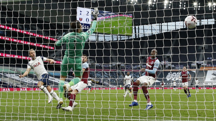 Tottenham ispustio tri gola u deset minuta: Lanzini nestvarnim golom šokirao Mourinha