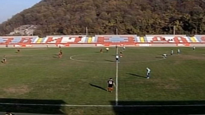 Očajan teren u Ugljeviku veliki izazov za Zvijezdu 09 i Čelik
