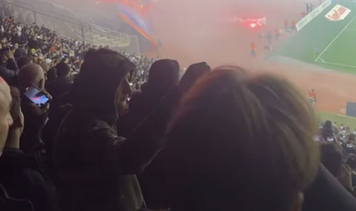 Nedavno su zvijezdu otpisali u Premijer ligi BiH, danas na Poljudu svim srcem bodri "svoje" Nedavno su zvijezdu otpisali u Premijer ligi BiH, danas na Poljudu svim srcem bodri "svoje"