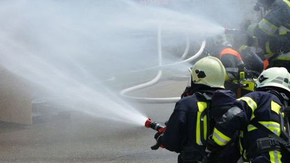 Zapalio se autobus kojim su putovali košarkaši Bošnjaka