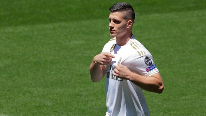 Luka Jović krvavom fotografijom oduševio Delije