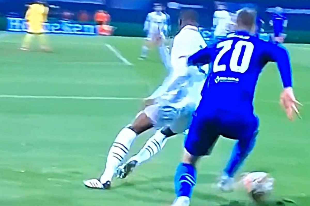 Marko Pjaca "slomio kičmu" Englezu: Maestralan dribling koji se ne viđa svaki dan