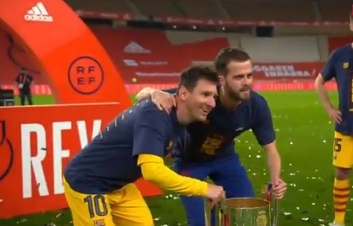 Messi se nasmijao kada je vidio šta rade njegovi saigrači, šansu iskoristio i Miralem Pjanić