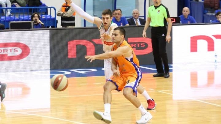 Aleksandar Lazić ubacio sedam poena, Olimpija izgubila u Baru