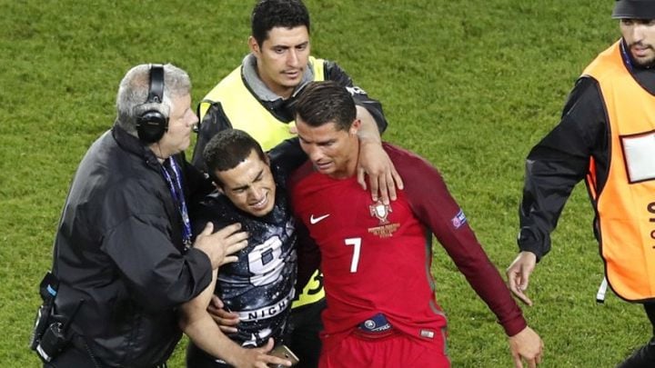 Ronaldov selfie s navijačem skupo će koštati Portugalce