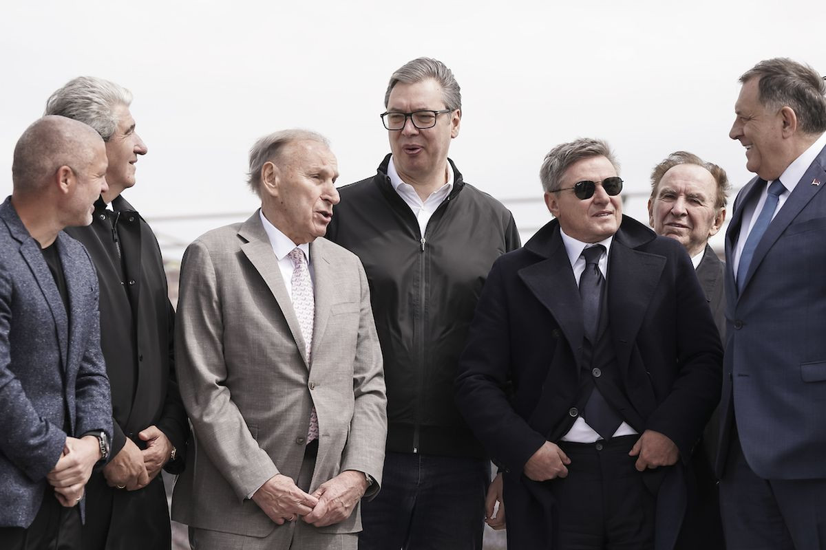 Sramotna scena s Piksijem dokaz je da Vučić sve drži u šaci: Nakon ovog oprosta više nema! Sramotna scena s Piksijem dokaz je da Vučić sve drži u šaci: Nakon ovog oprosta više nema!