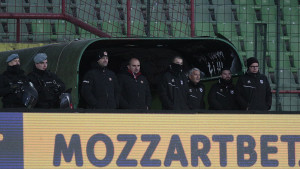 Poznato trenersko ime iz Premijer lige pronašlo angažman u "obećanoj zemlji"