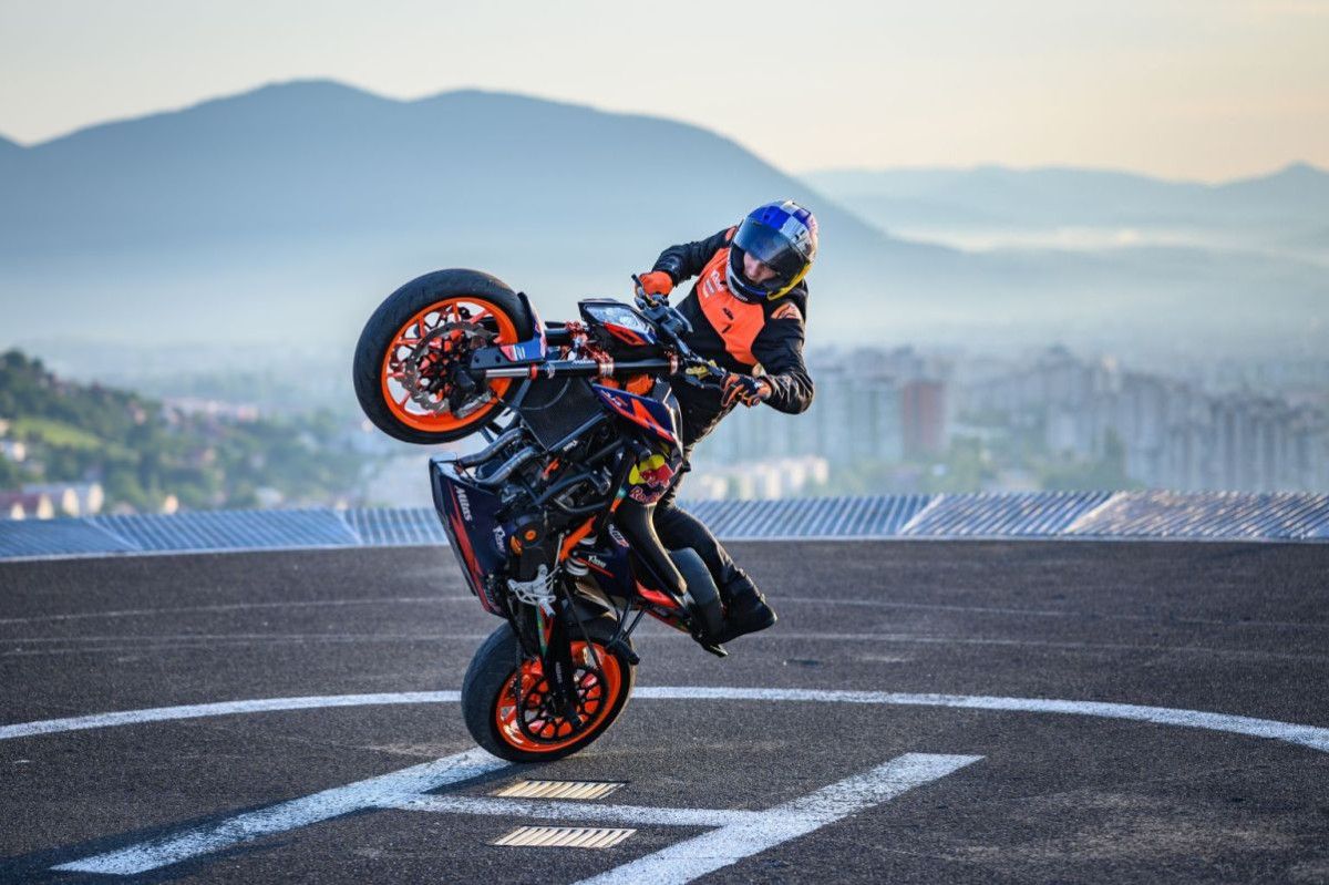  Aras Freestyle opet u BiH: Moto stunt show ispred Tropic Centra u Banjaluci