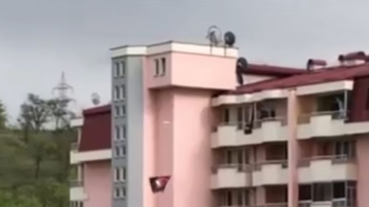 Ponovo dron sa zastavom Velike Albanije na terenu