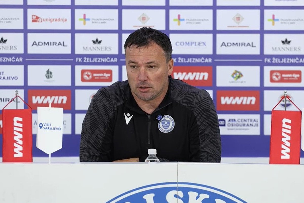 Denis Ćorić govorio o problemima pred meč sa Slogom: "Pokušat ćemo naći tih najboljih 11" Denis Ćorić govorio o problemima pred meč sa Slogom: "Pokušat ćemo naći tih najboljih 11"