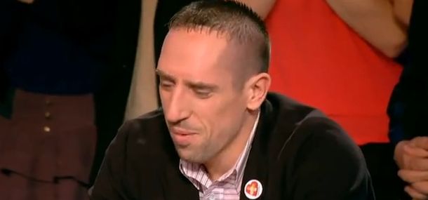 Riberyja oduševila publika s njegovim maskama Riberyja oduševila publika s njegovim maskama