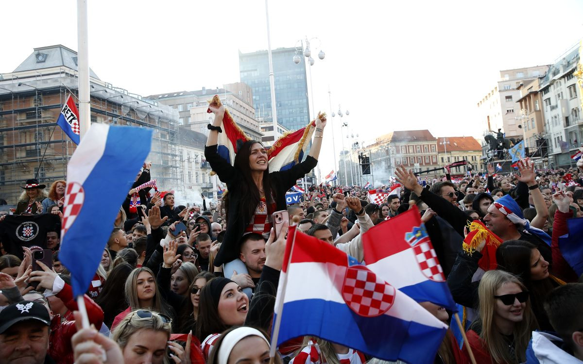 Bijesni Srbi žele pokvariti veliko slavlje Hrvatima: "Da tragedija bude veća..." Bijesni Srbi žele pokvariti veliko slavlje Hrvatima: "Da tragedija bude veća..."