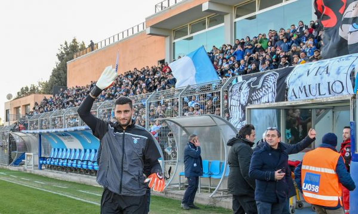 Na treningu Lazija pojavilo se 12.000 navijača Na treningu Lazija pojavilo se 12.000 navijača