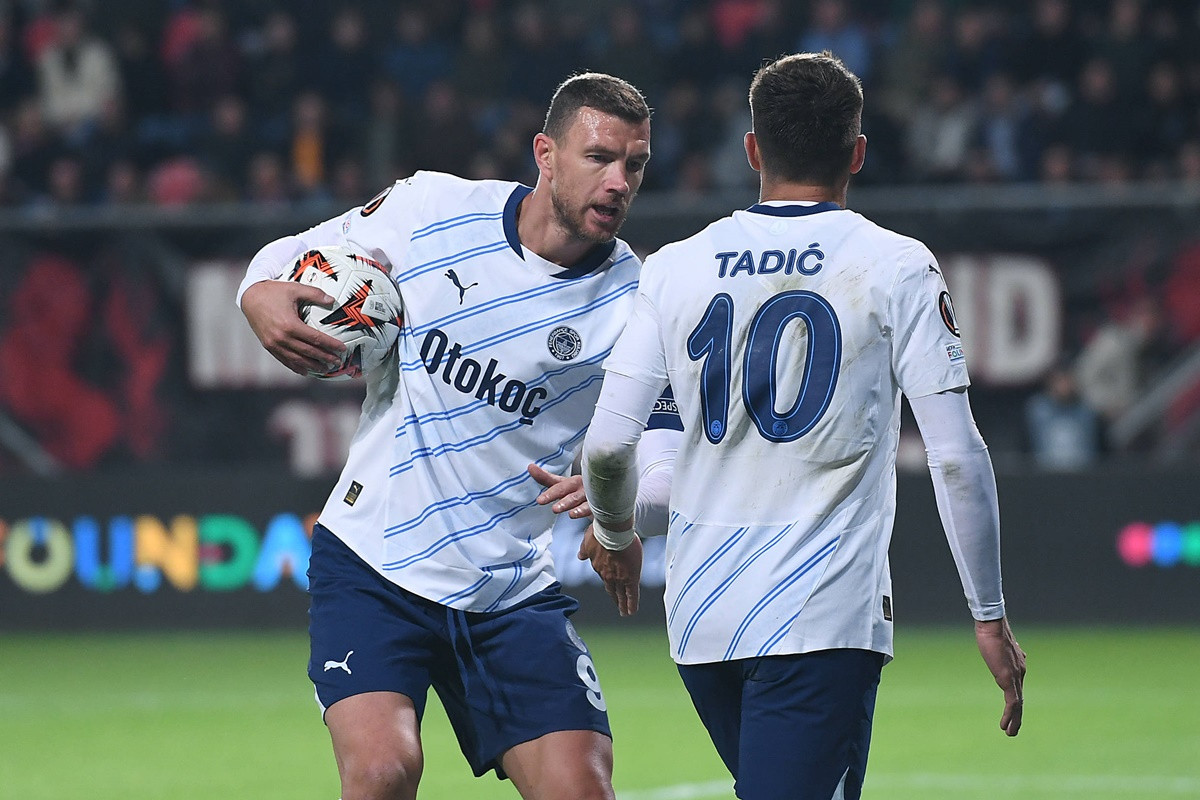 Šta bi Fenerbahče bez Balkanaca? Džeko, Tadić i Livaković riješili meč uz ljepoticu Talisce Šta bi Fenerbahče bez Balkanaca? Džeko, Tadić i Livaković riješili meč uz ljepoticu Talisce