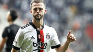 Pjanića nema ni na klupi Bešiktaša