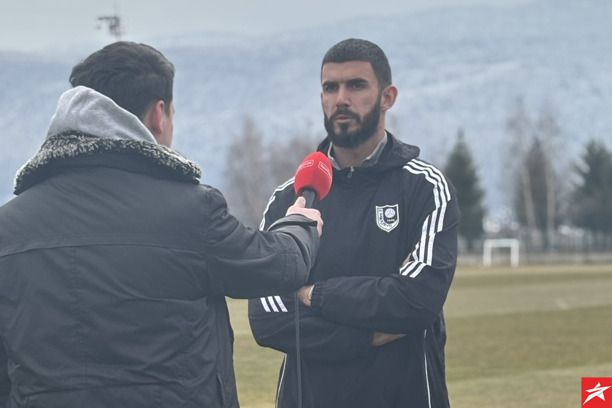 Renato Gojković se nada svojoj prvoj pobjedi na Grbavici: "Uz podršku navijača po tri boda" Renato Gojković se nada svojoj prvoj pobjedi na Grbavici: "Uz podršku navijača po tri boda"