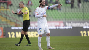 Borac tokom pauze u Tesliću