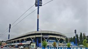 Navijači Željezničara okupirali kafiće oko Grbavice, kada uđu na stadion imat će jednostavan zadatak