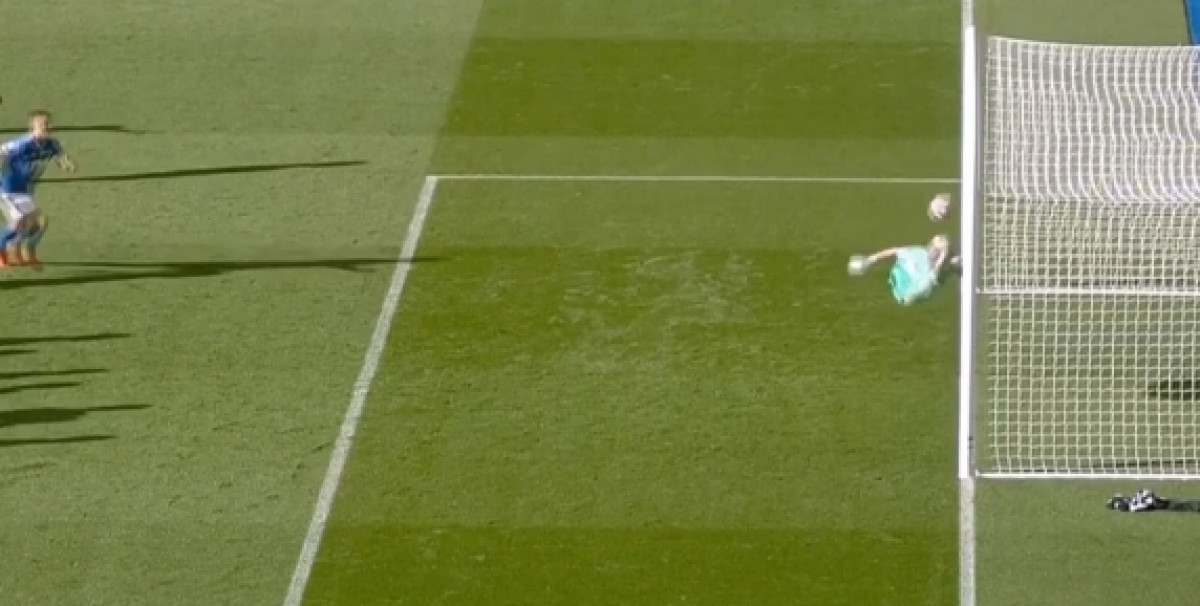 Odbrana sezone golmana Arsenala - Aaron Ramsdale je izveo čudo na golu