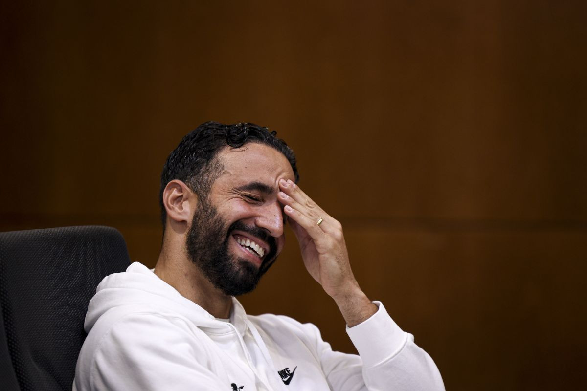 Ruben Amorim odradio prvi intervju kao trener Manchester Uniteda - Navijači "zaljubljeni" u njega Ruben Amorim odradio prvi intervju kao trener Manchester Uniteda - Navijači "zaljubljeni" u njega