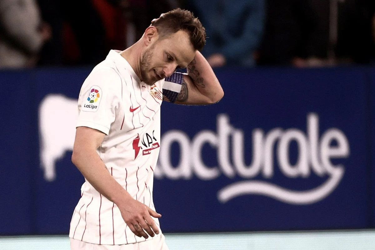 Rakitić žestoko opleo po sudiji: "Izgleda da se ovdje zabavljamo i glupiramo..."