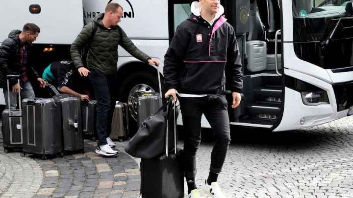 Manuel Neuer u problemu zbog patika