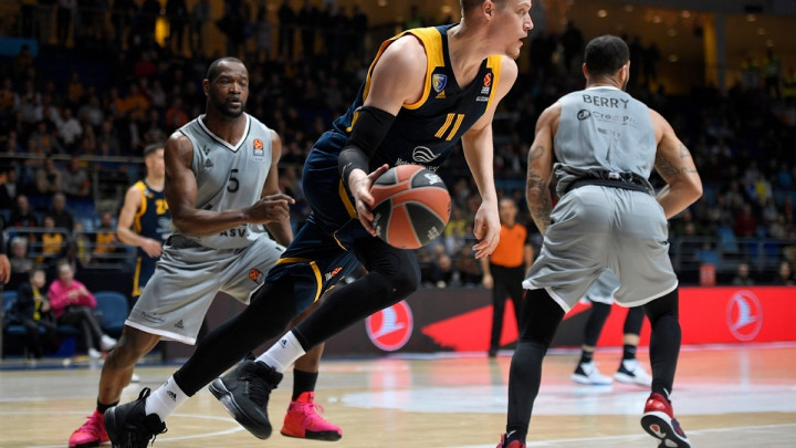 Khimki razbio Asvel