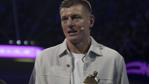 Toni Kroos bi 'desetku' Reala umjesto Luki Modriću dao drugom čovjeku: "Ovaj dečko će da..."
